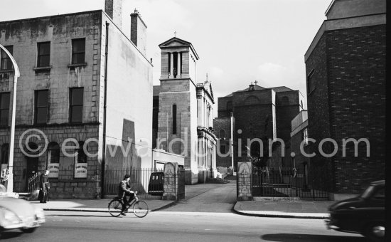 Church buildings not yet identified. Dublin 1963. - Photo by Edward Quinn