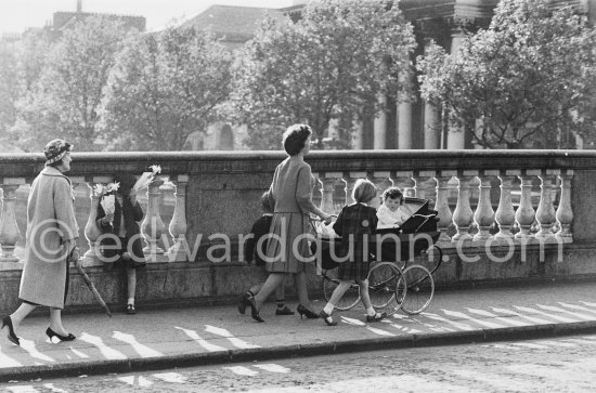 The River Liffey. O\'Donovan Rossa Bridge. Dublin 1963. - Photo by Edward Quinn