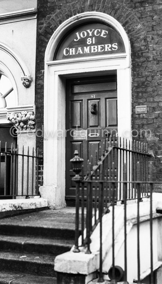 Joyce chambers. Eccles street 81. Dublin 1963 - Photo by Edward Quinn
