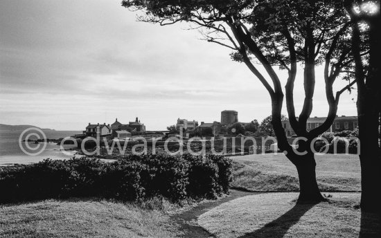 James Joyce Martello Tower in the distance. Dublin 1963. - Photo by Edward Quinn