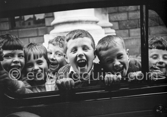 Dublin 1963. - Photo by Edward Quinn