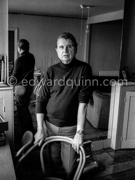 Francis Bacon at his Reece Mews home. London 1978. - Photo by Edward Quinn