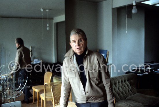 Francis Bacon at his Reece Mews home. London 1980. - Photo by Edward Quinn