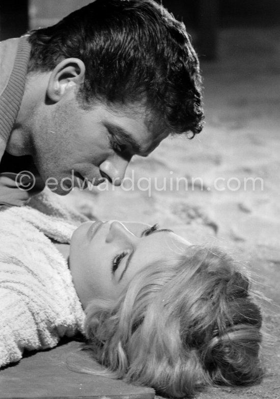 Brigitte Bardot and Stephen Boyd during filming of "Les bijoutiers du clair de lune" ("The Night Heaven Fell"). Studios de la Victorine, Nice 1958. - Photo by Edward Quinn