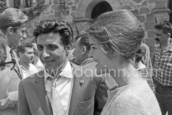 Gilbert Bécaud and Sylvia Casablancas. Cannes Film Festival 1960. - Photo by Edward Quinn