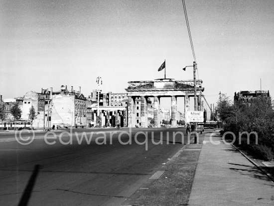 The Brandenburg Gate. Brandenburger Tor. Berlin 1952. - Photo by Edward Quinn