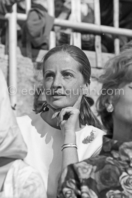 Yul Brynner\'s wife Doris Kleiner, Arles 1960. - Photo by Edward Quinn