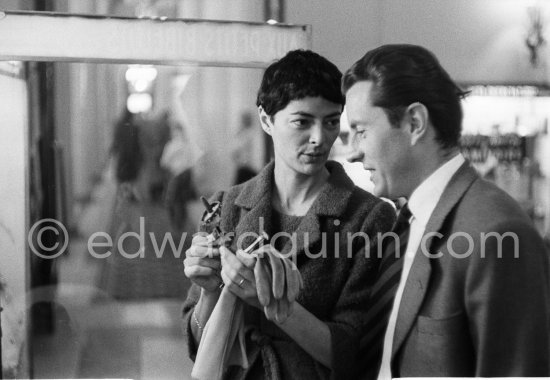 Bernard Buffet and his wife Annabel Schwob at the souvenir stand of Carlton Hotel. Cannes 1962. - Photo by Edward Quinn
