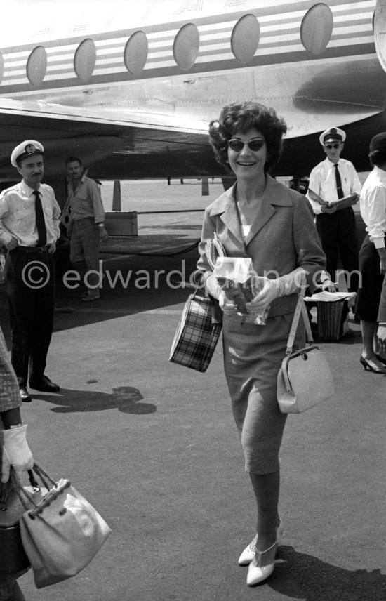 Maria Callas. Nice Airport 1959. - Photo by Edward Quinn
