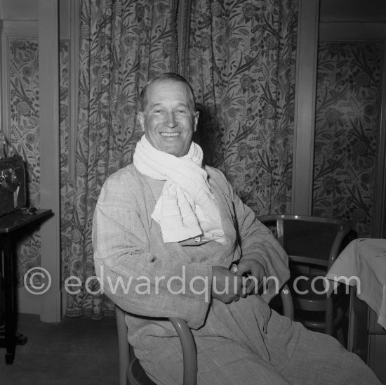 Maurice Chevalier relaxing at the Palais de la Mediterranée during filming for "J\'avais sept filles". Nice 1954. - Photo by Edward Quinn