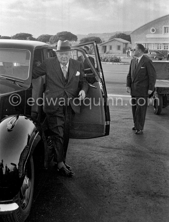 Sir Winston Churchill. Departure at Nice Airport 1956. Car: 1948/49 Rolls-Royce Silver Wraith, #WZB29, Touring Limousine by Park Ward. Owner Emery Reves (Churchill’s U.S. publisher). Detailed info on this car by expert Klaus-Josef Rossfeldt see About/Additional Infos. - Photo by Edward Quinn