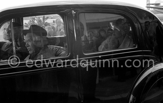 Sir Winston Churchill, William Maxwell "Max" Aitken, 1st Baron Beaverbrook (Press Lord, London Express Group) Beaverbrook, Lord Emery Reves and wife Wendy Russell. Nice Airport 1959. Car: 1948/49 Rolls-Royce Silver Wraith, #WZB29, Touring Limousine by Park Ward. Owner Emery Reves (Churchill’s U.S. publisher). Detailed info on this car by expert Klaus-Josef Rossfeldt see About/Additional Infos. - Photo by Edward Quinn