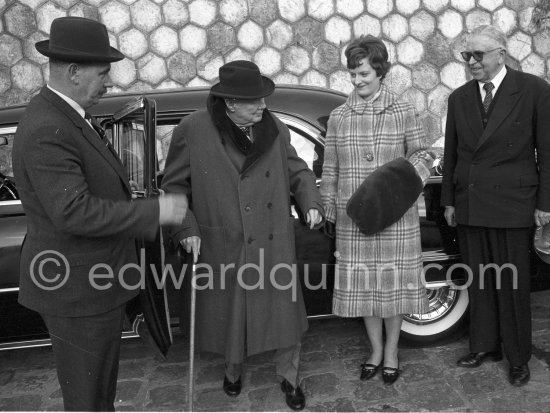 Sir Winston Churchill. On the left Edmond Murray, (Churchill’s Scotland Yard bodyguard). Arrival at Nice Airport 1961. - Photo by Edward Quinn