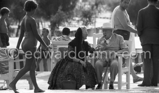Sir Winston Churchill, Lady Clementine. Golden wedding anniversary (11.9.58) of Churchill, Monte Carlo Beach 1958. - Photo by Edward Quinn
