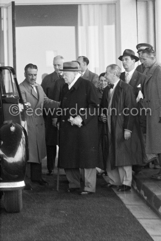 Sir Winston Churchill, Emery Reves (Churchill’s U.S. publisher), Edmond Murray, (Churchill’s Scotland Yard bodyguard). Departure at Nice Airport after illness of Churchill during his holidays at Reves property in Roquebrune 1958. - Photo by Edward Quinn