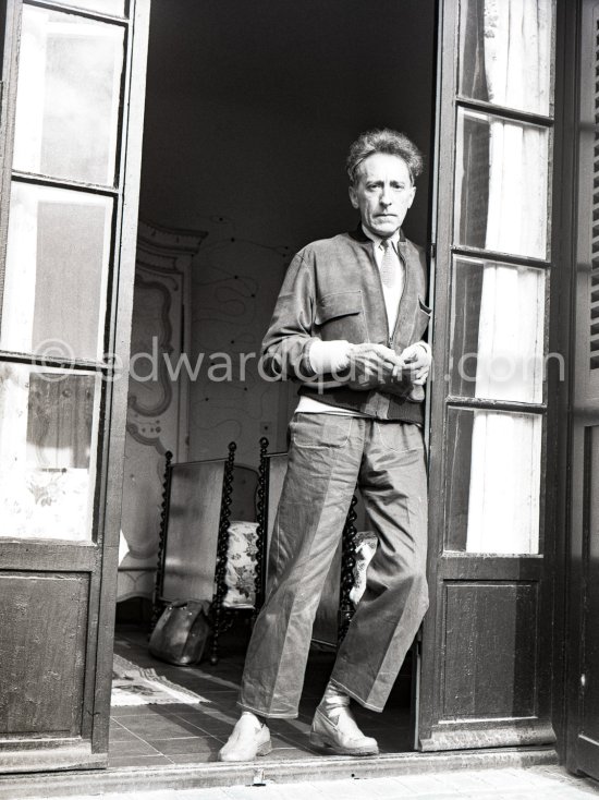 Jean Cocteau at Villa Santo Sospir. Saint-Jean-Cap-Ferrat 1954. - Photo by Edward Quinn