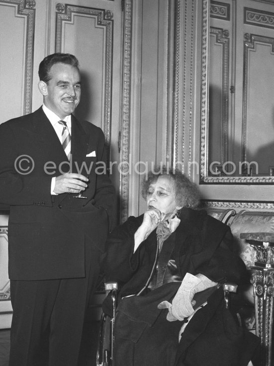 Colette and Prince Rainier. "Prix Prince Pierre". At the palace. Monaco 1954. - Photo by Edward Quinn