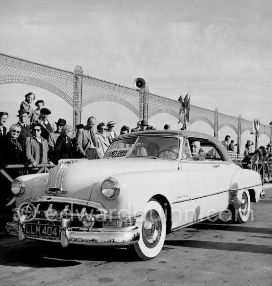 Concours d’Elégance Automobile. Pontiac 1950 Chieftain Deluxe of Kaye Don won Grand Prix. Cannes 28.3.1951. - Photo by Edward Quinn