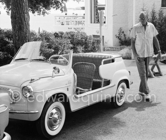 Gary Cooper\'s long legs fit well into the beach buggy of English millionaire James Hanson. Eden Roc, Cap d’Antibes 1959. Car: 1959 Fiat 600 Jolly. - Photo by Edward Quinn