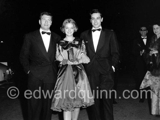 Romy Schneider, Alain Delon and Henri Vidal. Gala de Pâques at the International Sporting Club. Monte Carlo 1959. - Photo by Edward Quinn