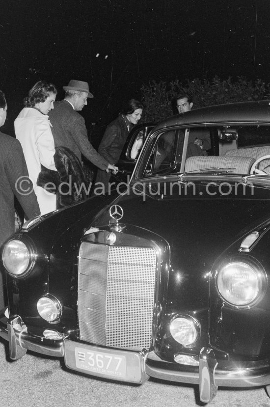 Ava Gardner, arriving at Nice Airport 1960. Car: 1951-55 Mercedes-Benz 220a Limousine (car of Prince Rainier) - Photo by Edward Quinn