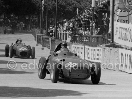 Tony Brooks, (30) Vanwall VW10), Mike Hawthorn, (38) Ferrari Dino 246. Monaco Grand Prix 1958. - Photo by Edward Quinn