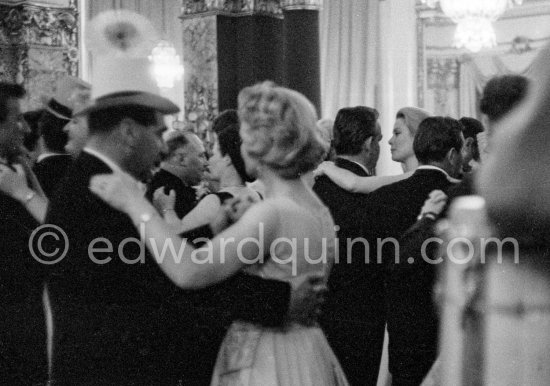 Towards the end of the evening Prince Rainier and Princess Grace dance a "slow" together cheeck to cheeck. Gala of Monaco Grand Prix 1960. - Photo by Edward Quinn
