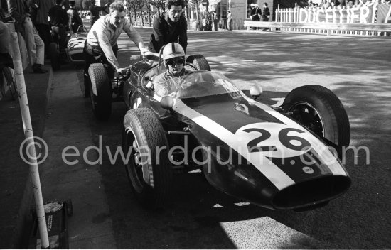 Bruce McLaren, 26 Cooper-Climax. Monaco Grand Prix 1961. - Photo by Edward Quinn