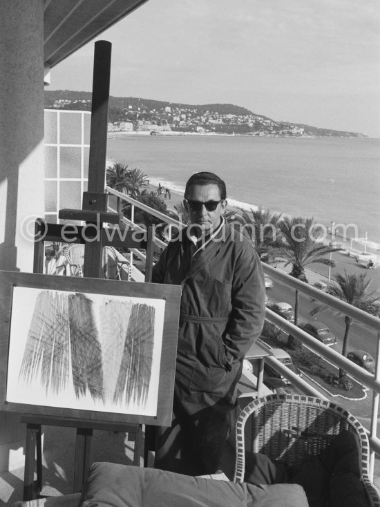 Hans Hartung at his apartment, Promenade des Anglais, Nice 1961. - Photo by Edward Quinn