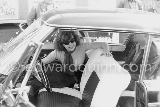 Susan Hayward Interviewed during Cannes Festival 1956. Car: Studebaker? - Photo by Edward Quinn