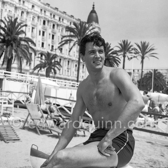 Rock Hudson at the beach of Carlton Hotel. Cannes. 1954. - Photo by Edward Quinn