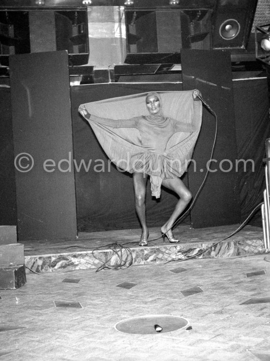 Grace Jones, performance at Hotel Byblos, Saint-Tropez 1978. - Photo by Edward Quinn