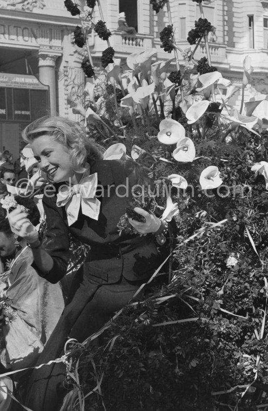Grace Kelly at the battle of flowers. Cannes Film Festival. Cannes 1955. - Photo by Edward Quinn