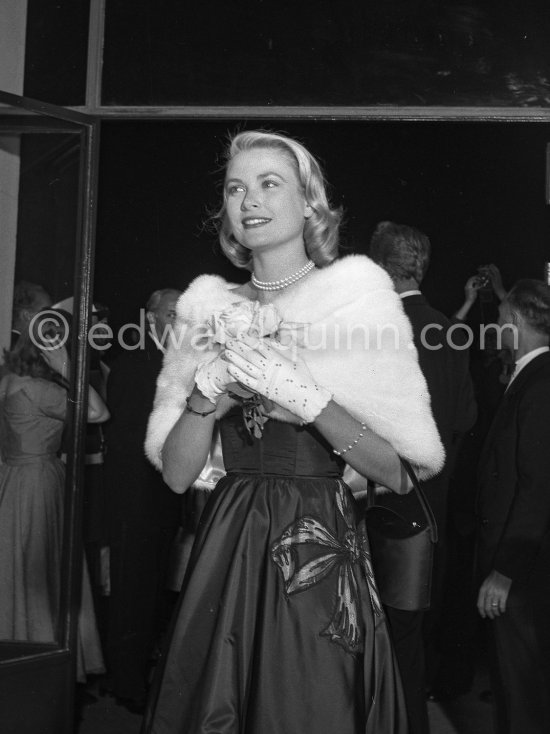 Grace Kelly. Gala evening, Cannes Film Festival 1955. - Photo by Edward Quinn