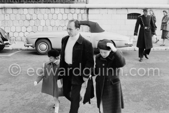 Prince Aly Khan with Rebecca Welles (right, daughter of Rita Hayworth and Orson Welles) and Princess Yasmina (daughter of Aly and Rita Hayworth). Nice 1955. Car: 1955-63 Mercedes-Benz 190SL - Photo by Edward Quinn