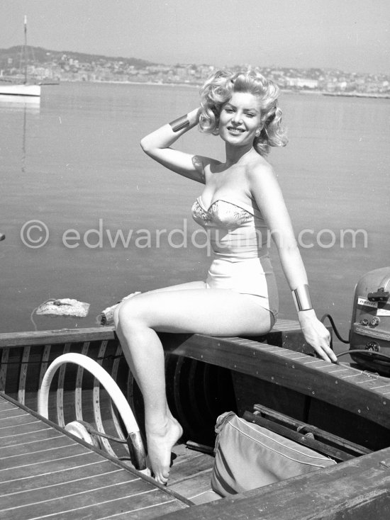 Belinda Lee at the beach, Cannes Film Festival 1956. - Photo by Edward Quinn