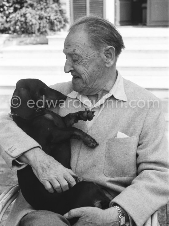 Somerset Maugham with his dog George. Villa Mauresque, Saint-Jean-Cap-Ferrat 1960. - Photo by Edward Quinn