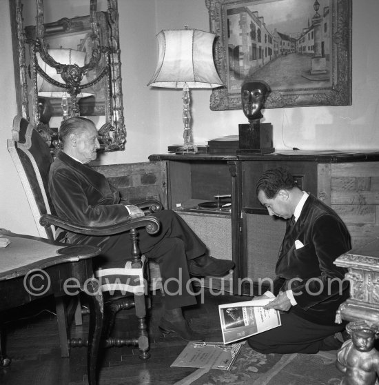 Somerset Maugham and Alan Searle listening to Mozart\'s Symphonie No 10. Villa Mauresque. Saint-Jean-Cap-Ferrat 1954. - Photo by Edward Quinn