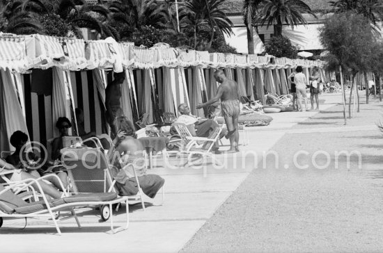 Monte Carlo Beach 1960. - Photo by Edward Quinn