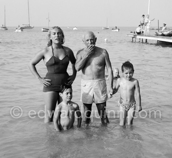 Pablo Picasso with his children Claude Picasso, Paloma Picasso and Maya Picasso at the beach. Golfe-Juan 1954. - Photo by Edward Quinn