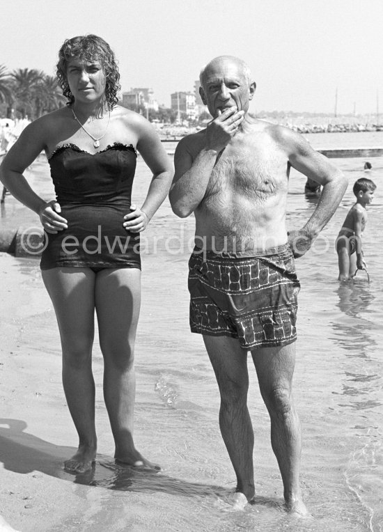 Pablo Picasso with his daughter Maya Picasso. Golfe-Juan 1954. - Photo by Edward Quinn