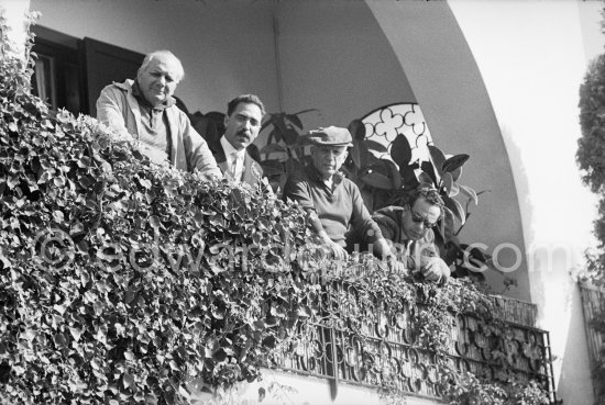 Alberto Magnelli, Michele Sapone, Pablo Picasso, Renato Guttuso. During filming of "Le Testament d’Orphée", film of Jean Cocteau. Saint-Jean-Cap-Ferrat 1959. - Photo by Edward Quinn