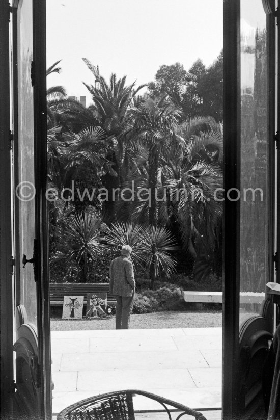 Edouard Pignon. La Californie, Cannes 1961. - Photo by Edward Quinn