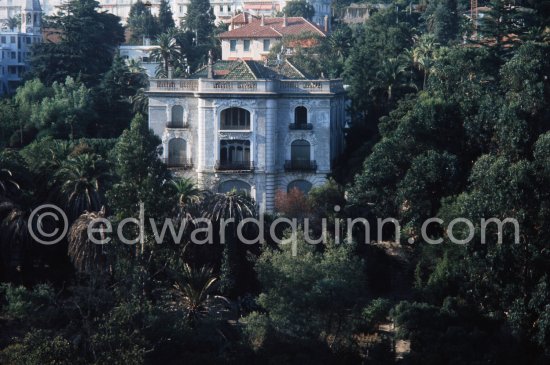 The house on the hill overlooking Cannes has a balcony with a pigeon loft constructed by Pablo Picasso himself. Cannes 1961. - Photo by Edward Quinn