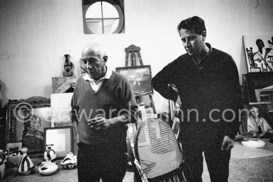 Picasso and Hidalgo Arnéra. Mas Notre-Dame-de-Vie, Mougins 1964. - Photo by Edward Quinn
