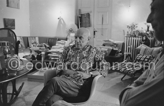 Pablo Picasso and his printer Piero Crommelynck. Mas Notre-Dame-de-Vie, Mougins 1967. - Photo by Edward Quinn