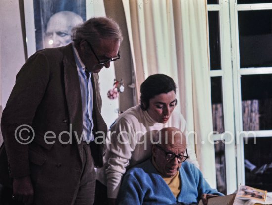Pablo Picasso, Jacqueline and Norman Granz, Jazz music impresario and collector. Mas Notre-Dame-de-Vie, Mougins 1969. - Photo by Edward Quinn