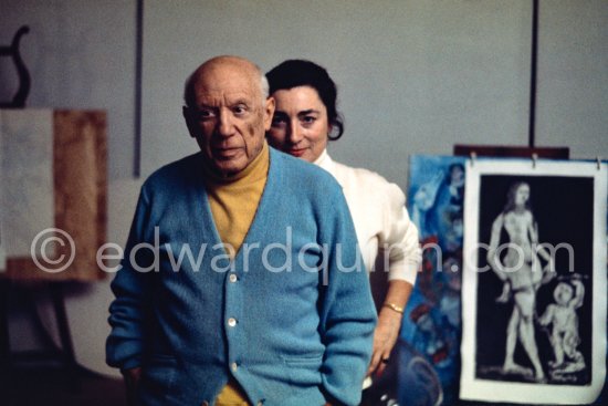 Pablo Picasso and Jacqueline, the woman behind the artist. Mas Notre-Dame-de-Vie, Mougins 1969 - Photo by Edward Quinn