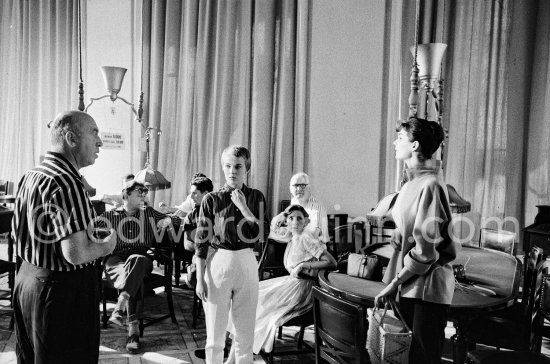Jean Seberg and Otto Preminger during filming of "Bonjour Tristesse". Casino Cannes 1957. - Photo by Edward Quinn