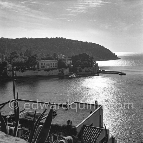 Villa "Iberia" of Prince Rainier of Monaco, Saint-Jean-Cap-Ferrat 1954. - Photo by Edward Quinn